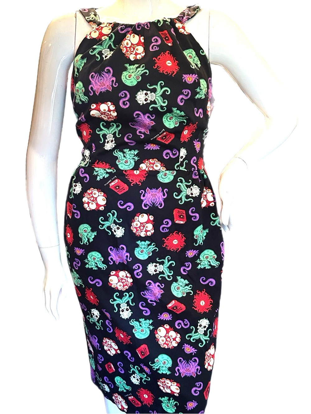 Pinup Couture Clothing Baby Cthulhu Print 
NEW WITH TAG  Size 2X